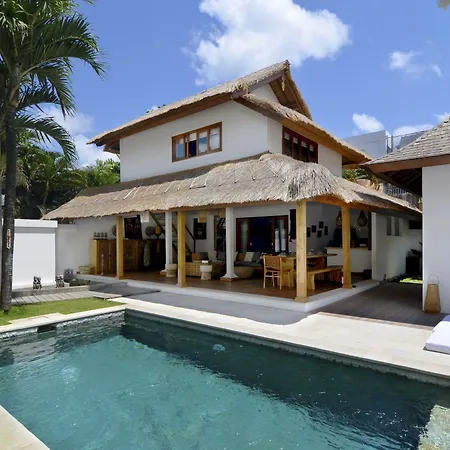 Villa Waterlily